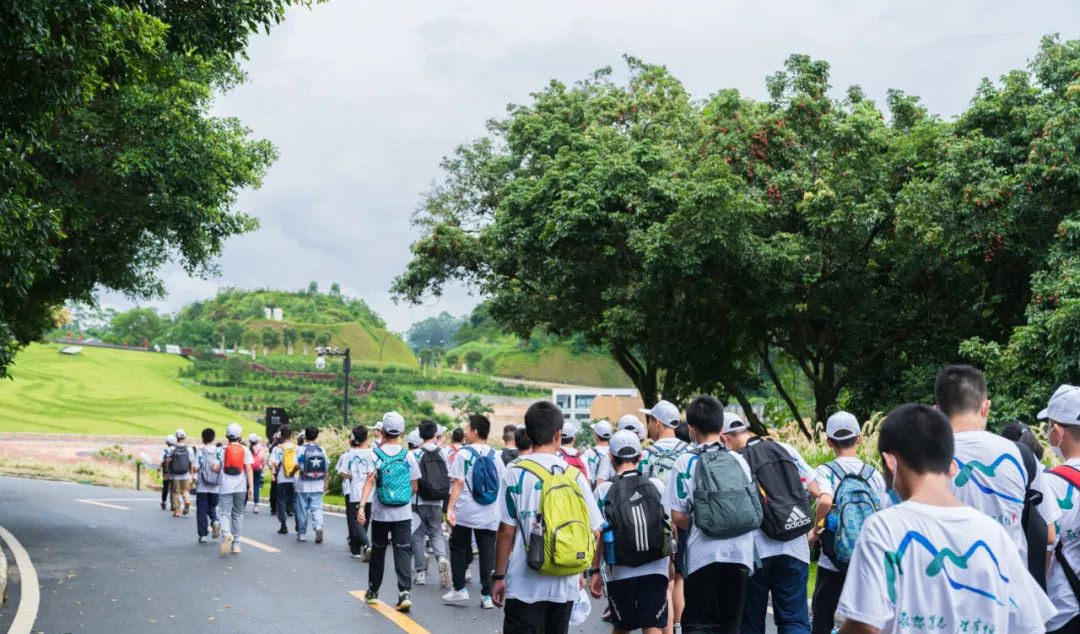 【夏の研究】「篤志を敬恕し、窮理に恒あり」―広東実験中学南山書院生態研究の旅